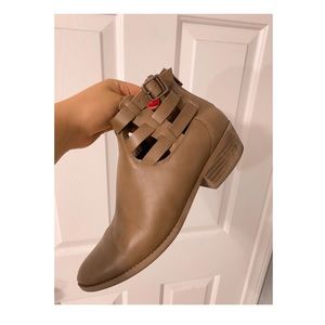 American Eagle Tan Booties